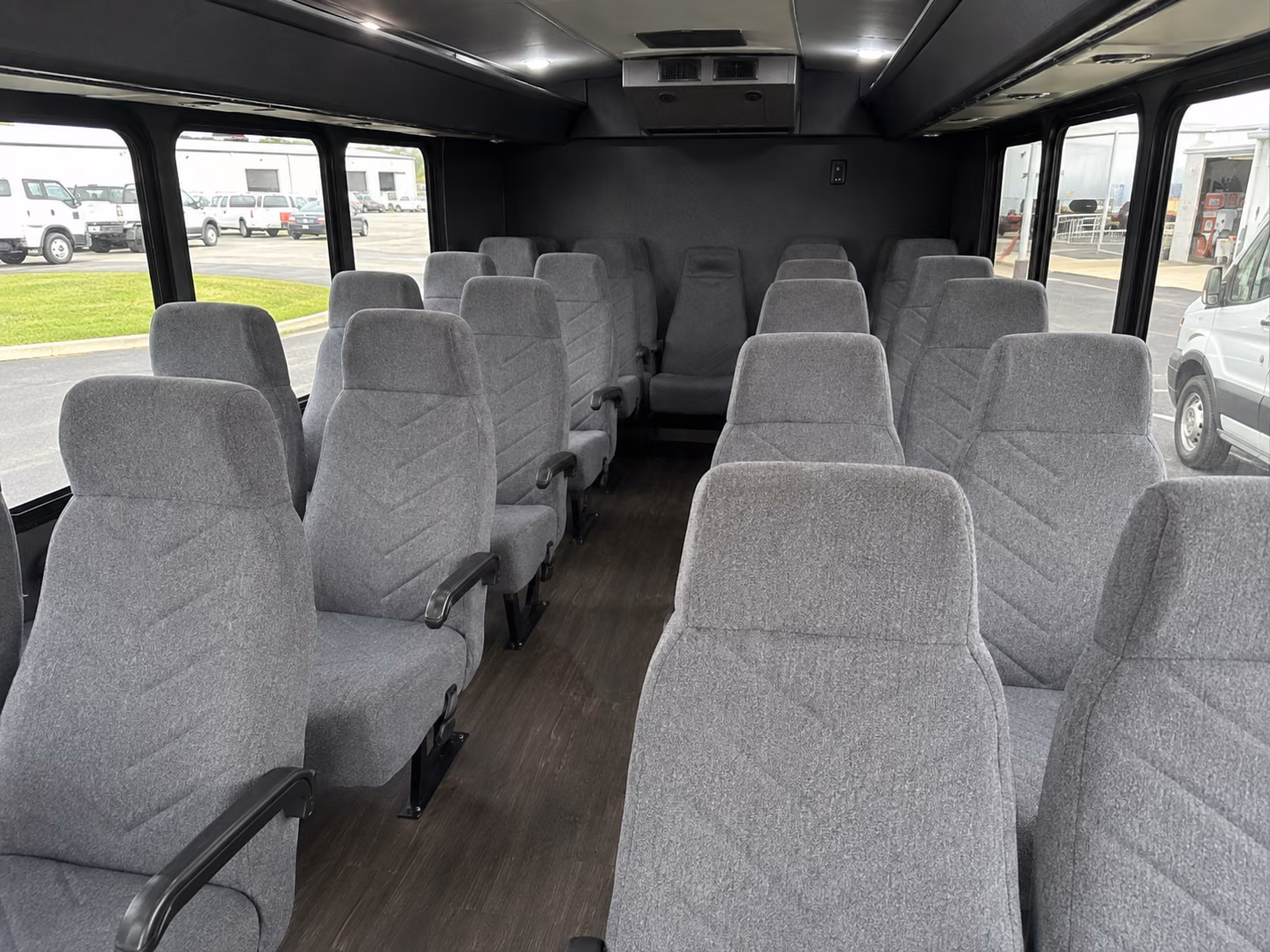 santa clarita 18 passenger minibus interior