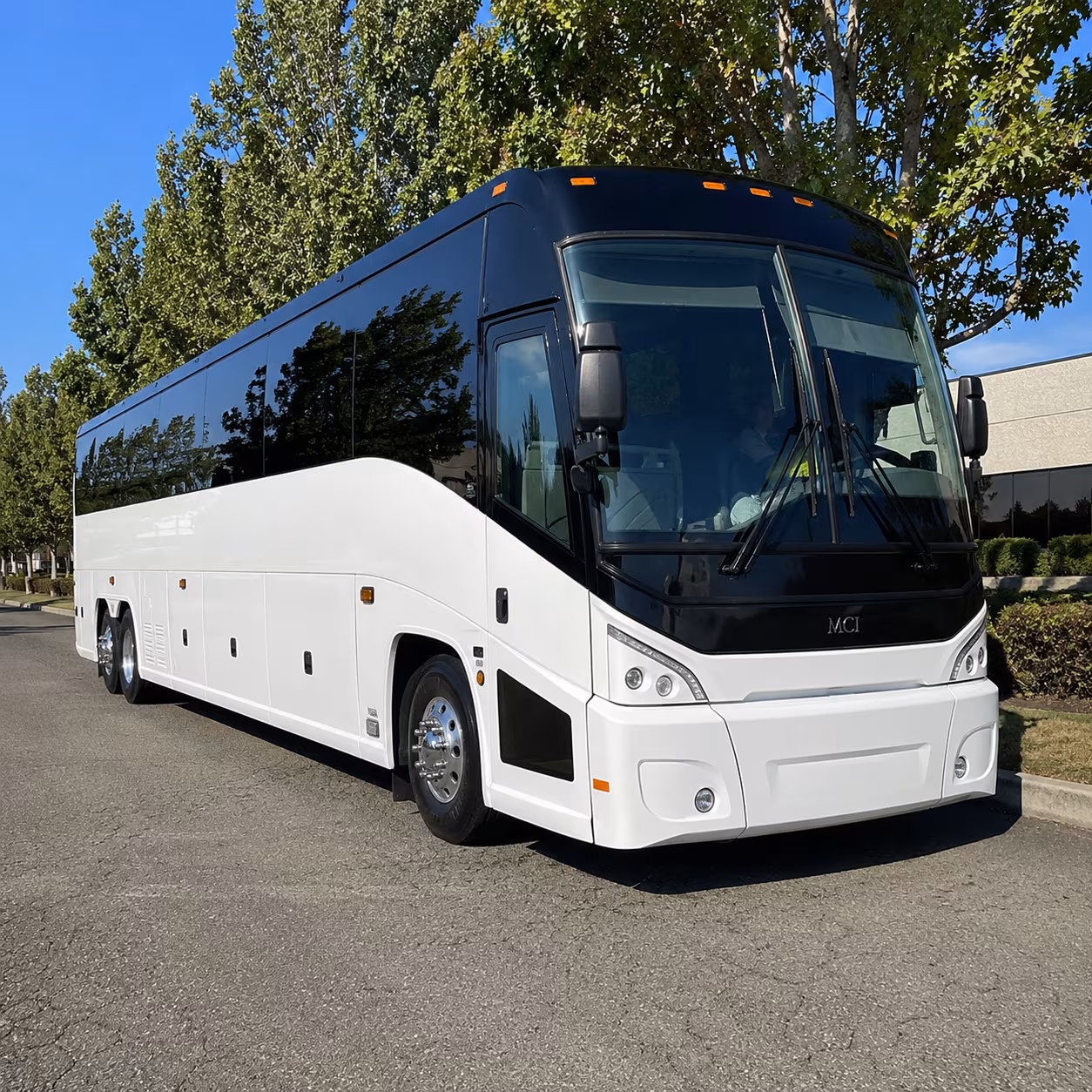 santa clarita 50 passenger charter bus
